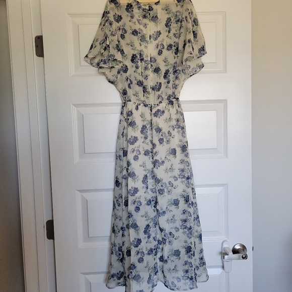 SOLD Reformation Positano Dress - Picture 3 of 9